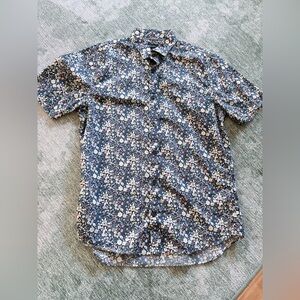 Men's Floral Patterned Button Down Shirt